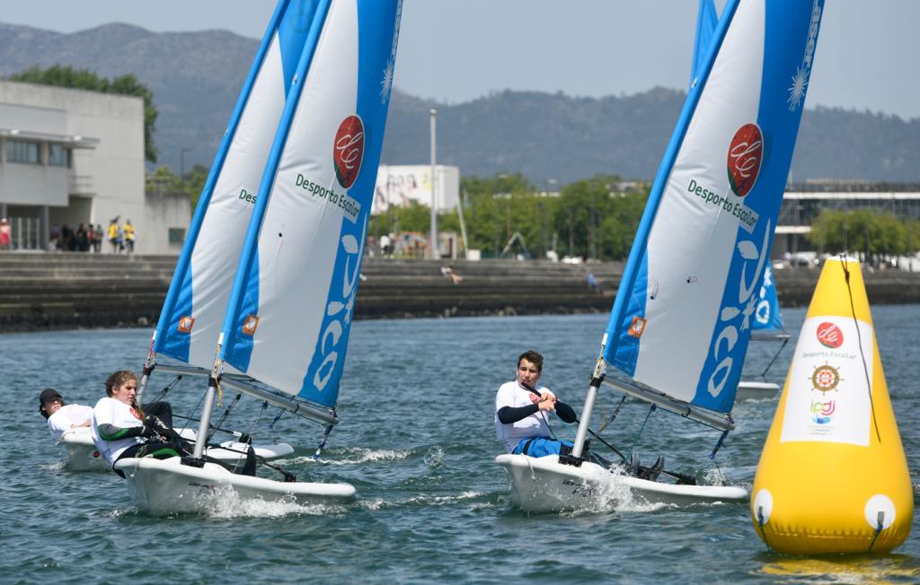 Campeonatos Nacionais Escolares de Juvenis: Vela – AE Júlio Dantas de Lagos sagra-se Campeã na classe Laser Bahia e conquista 3º lugar na classe Laser Pico