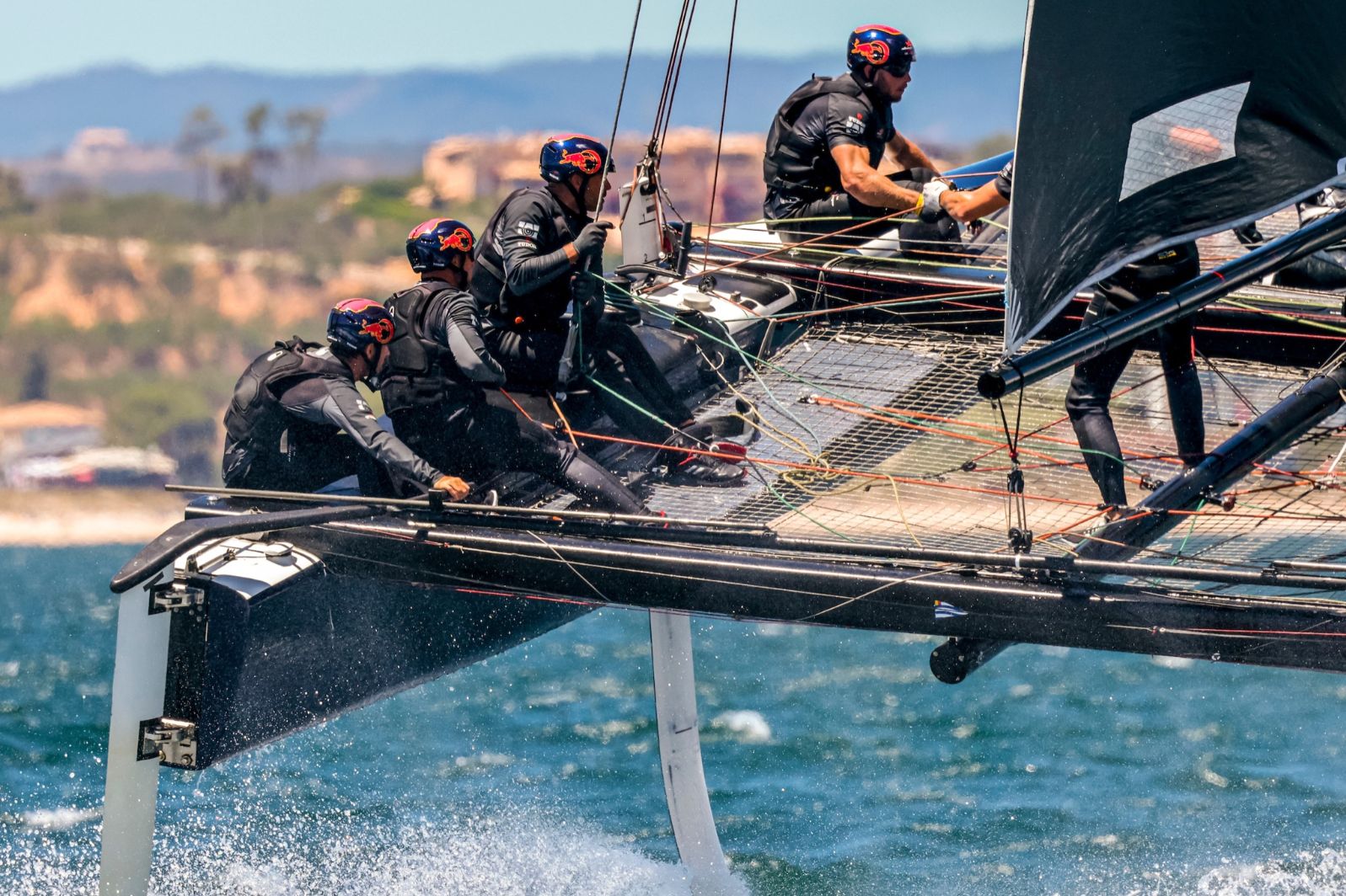 Vitória de Alinghi Red Bull Racing na GC32 Lagos Cup teve “Mão” Portuguesa