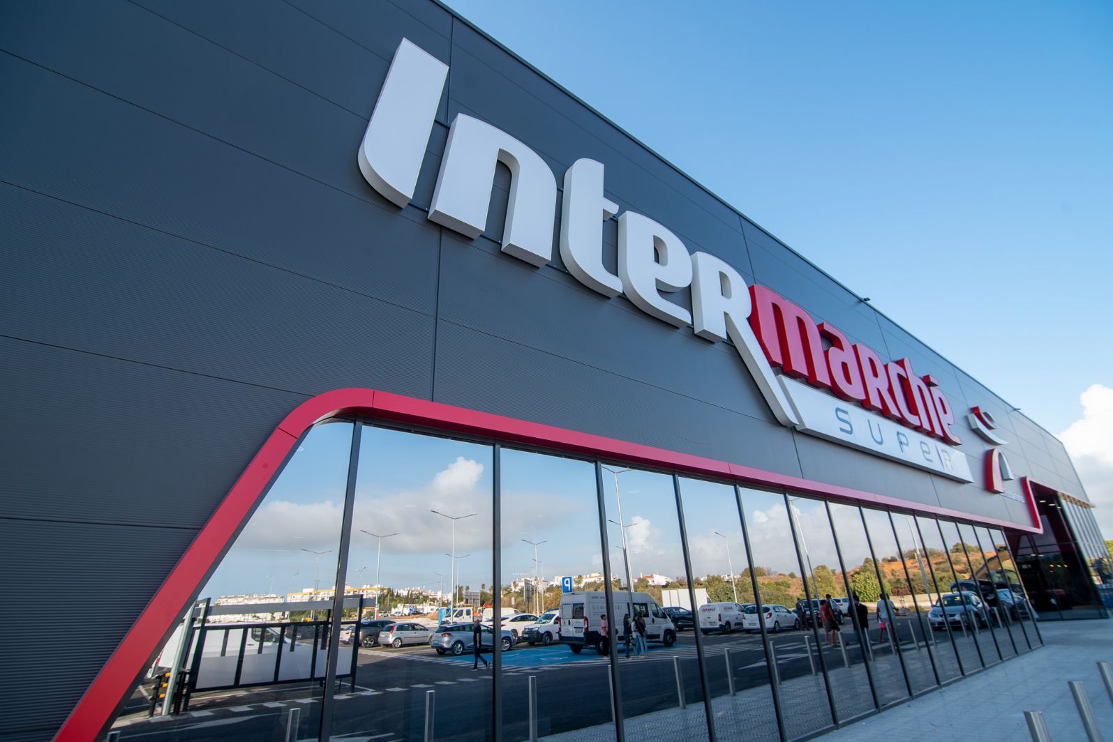 Intermarché abre maior loja em Albufeira com 50 novos postos de trabalho