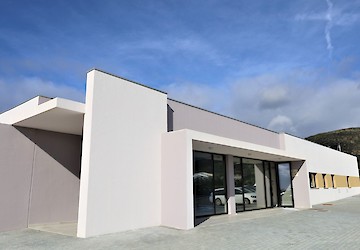 Centro de recolha oficial animal de Faro já foi inaugurado