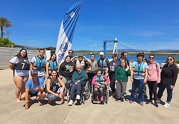 Estudantes de Fisioterapia do Instituto Piaget de Silves participam em atividade de canoagem adaptada