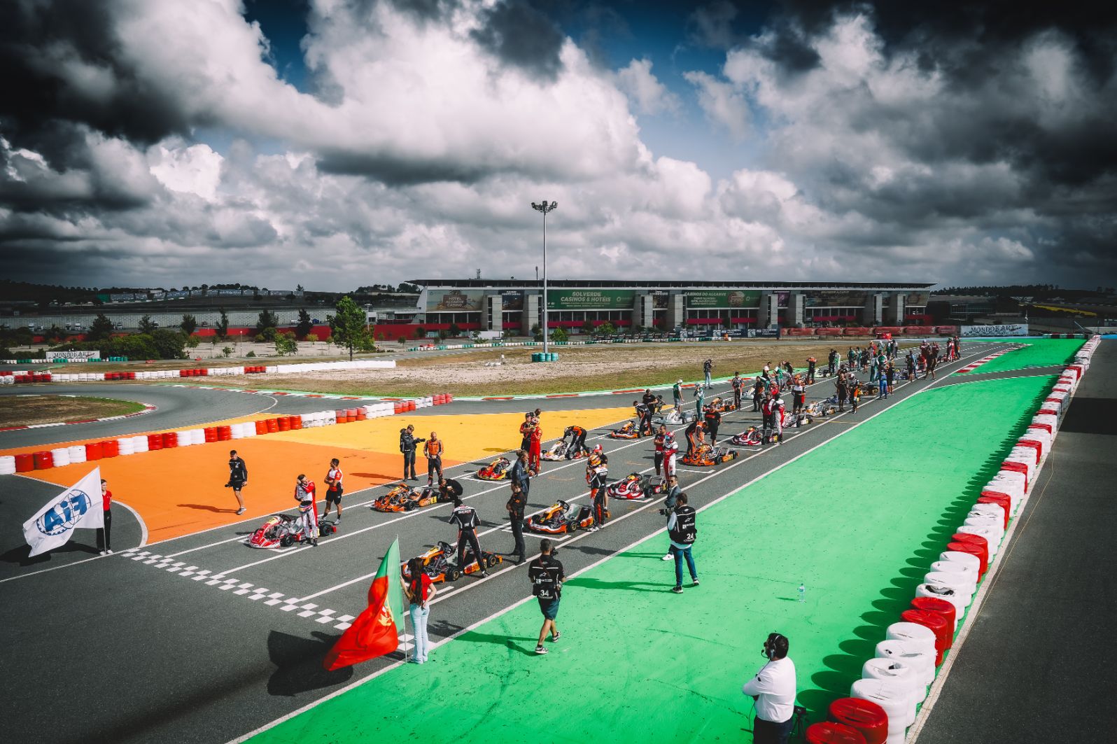 232 pilotos enchem Kartódromo Internacional do Algarve