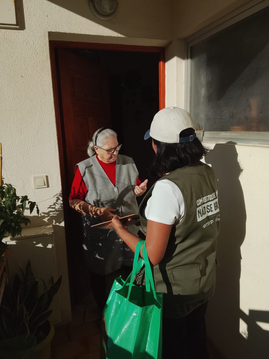 EMARP arrancou ontem com a ação porta a porta para incentivar separação de biorresíduos