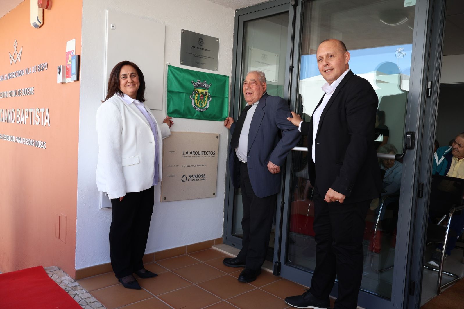 Homenagem prestada pela Câmara Municipal de Vila do Bispo a Feliciano Baptista com a atribuição do seu nome ao Lar de Budens