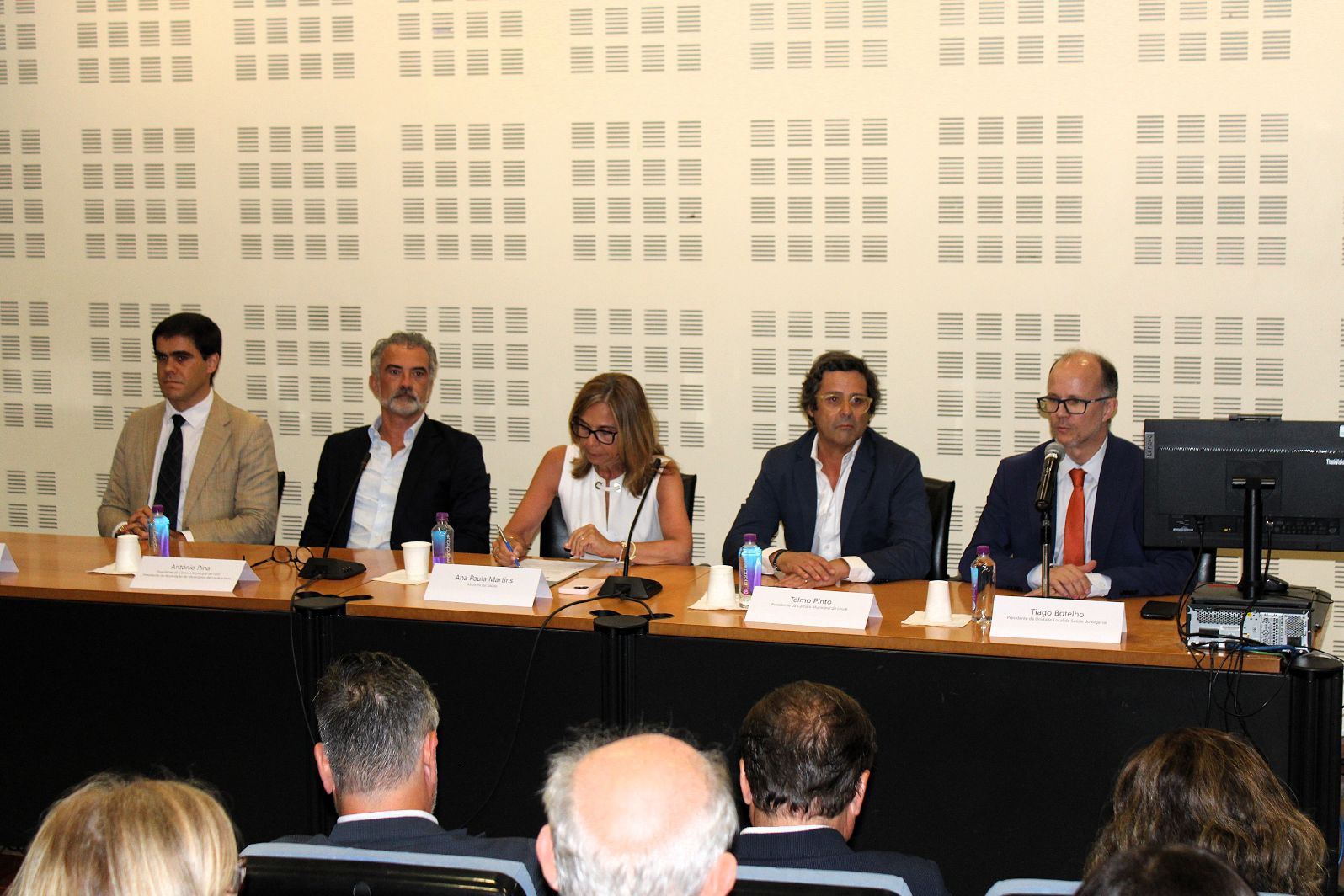 Ministra da Saúde acompanhou investimentos e projetos que reforçam a resposta do SNS no Algarve