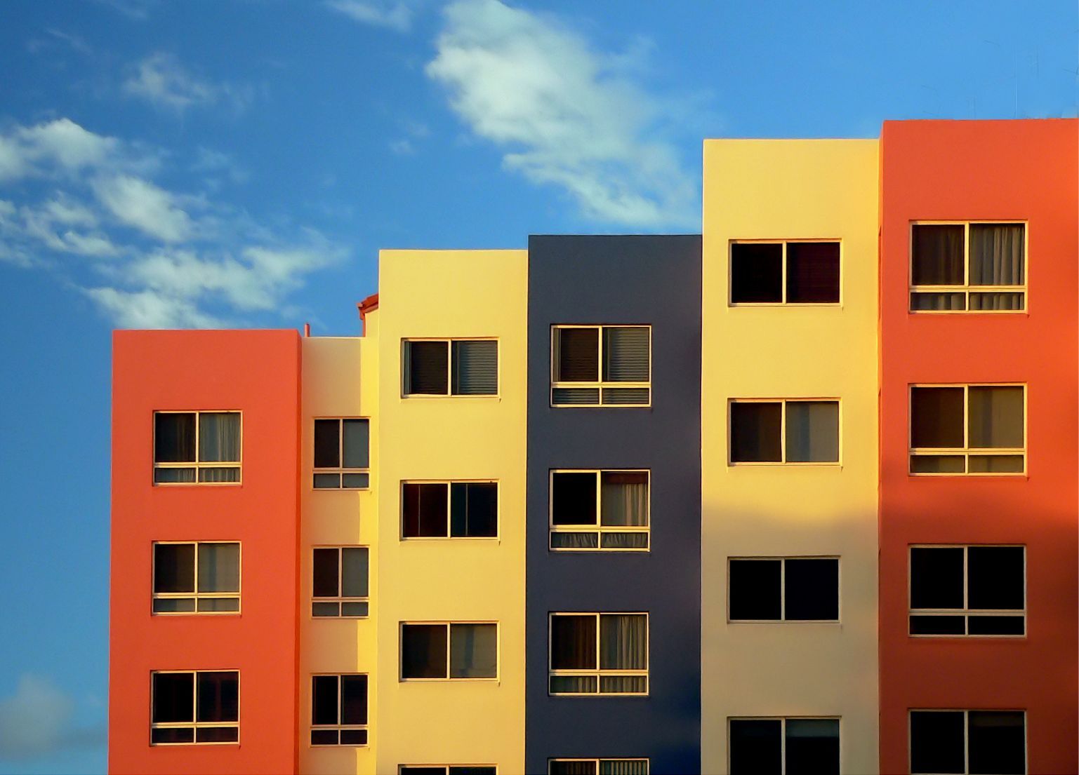 Arrendar casa no Algarve custa 21,3 euros/m2 em agosto, com uma subida anual de 22,8%