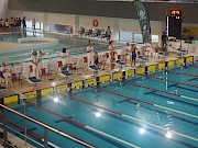 Os atletas já estão a dar as primeiras braçadas no Campeonato Nacional de Clubes da 3ªdivisão em Lagos - 1