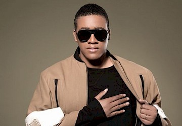 Anselmo Ralph vai animar a passagem de ano em Lagos