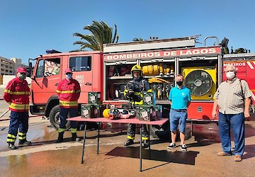 Bombeiros de Lagos receberam 35 peças faciais para aparelho respiratório, numa generosa oferta por parte do Espiche Golf