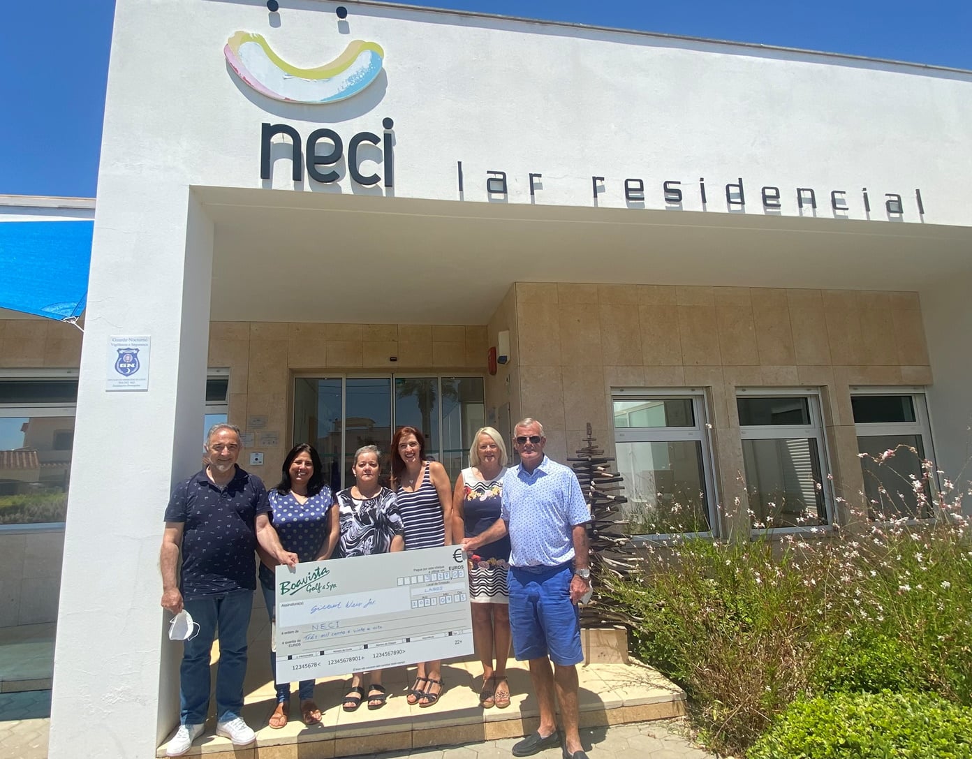 Boavista Golf & Spa efectua donativo à instituição lacobrigense NECI