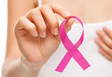 Quatro em cada dez pessoas com cancro da mama sentiram impacto elevado da doença a nível físico, sexual e imagem corporal